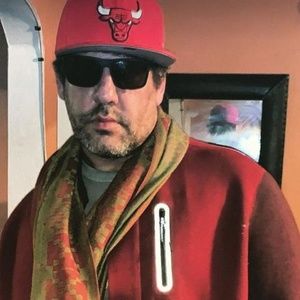 Meet your Posher, Seth